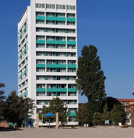 Hotel Riviera مامايا المظهر الخارجي الصورة