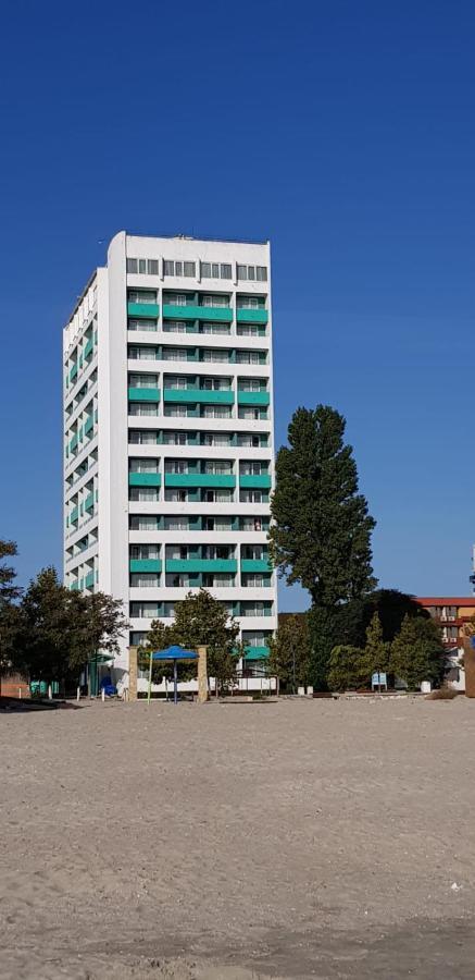 Hotel Riviera مامايا المظهر الخارجي الصورة