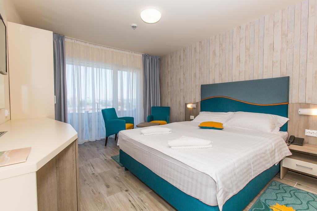 Hotel Riviera مامايا الغرفة الصورة